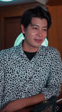 N2409741 แบบน วอย างของการเป นคนกลางท part 2