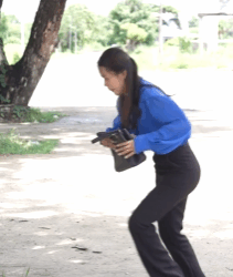 N2509210 กระเป าใบน ของใครก นแน part 2