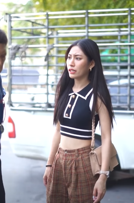 N2410399 บรถแบบน อยากจะม เร องเหรอ part 2