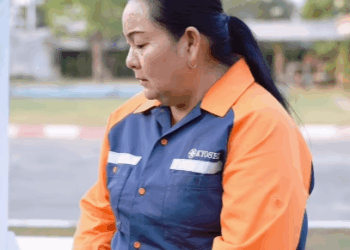 N2810058 วยคนเป นลมแต กล บโดนไล ออก part 2