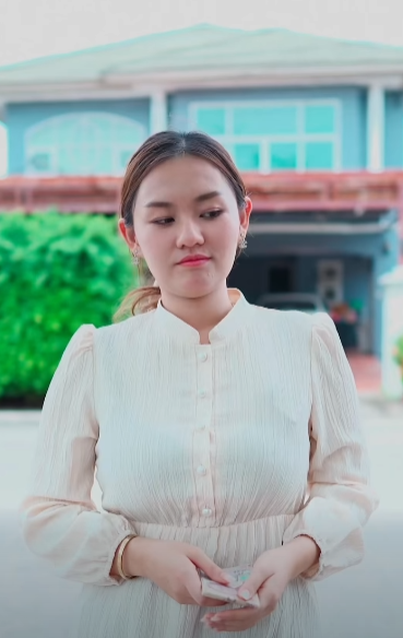 N1610847 มหาเศรษฐ ดรองเท part 2