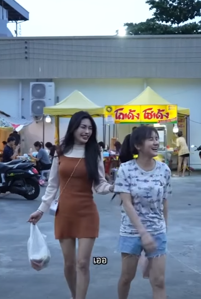 N1211433 เธออยู่ในเพลงของฉัน part 2