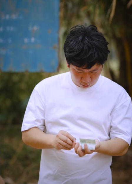 N1501201 ชายหน าตาด าส นสอดเป นล าน part 2