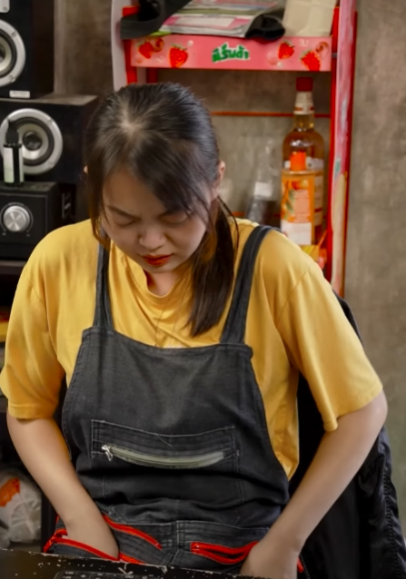 N1501210 ณชายจม กโต บม กเยลโล ของเขา part 2