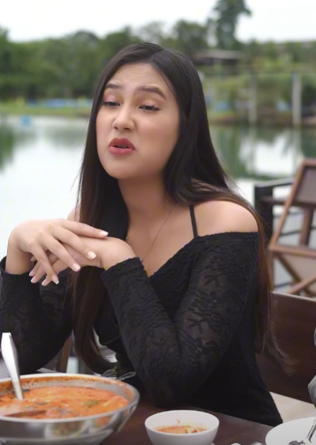 N1901047 คนรวยอย างฉ นทำไมม เพ อนเป นสาวโรงงาน part 2