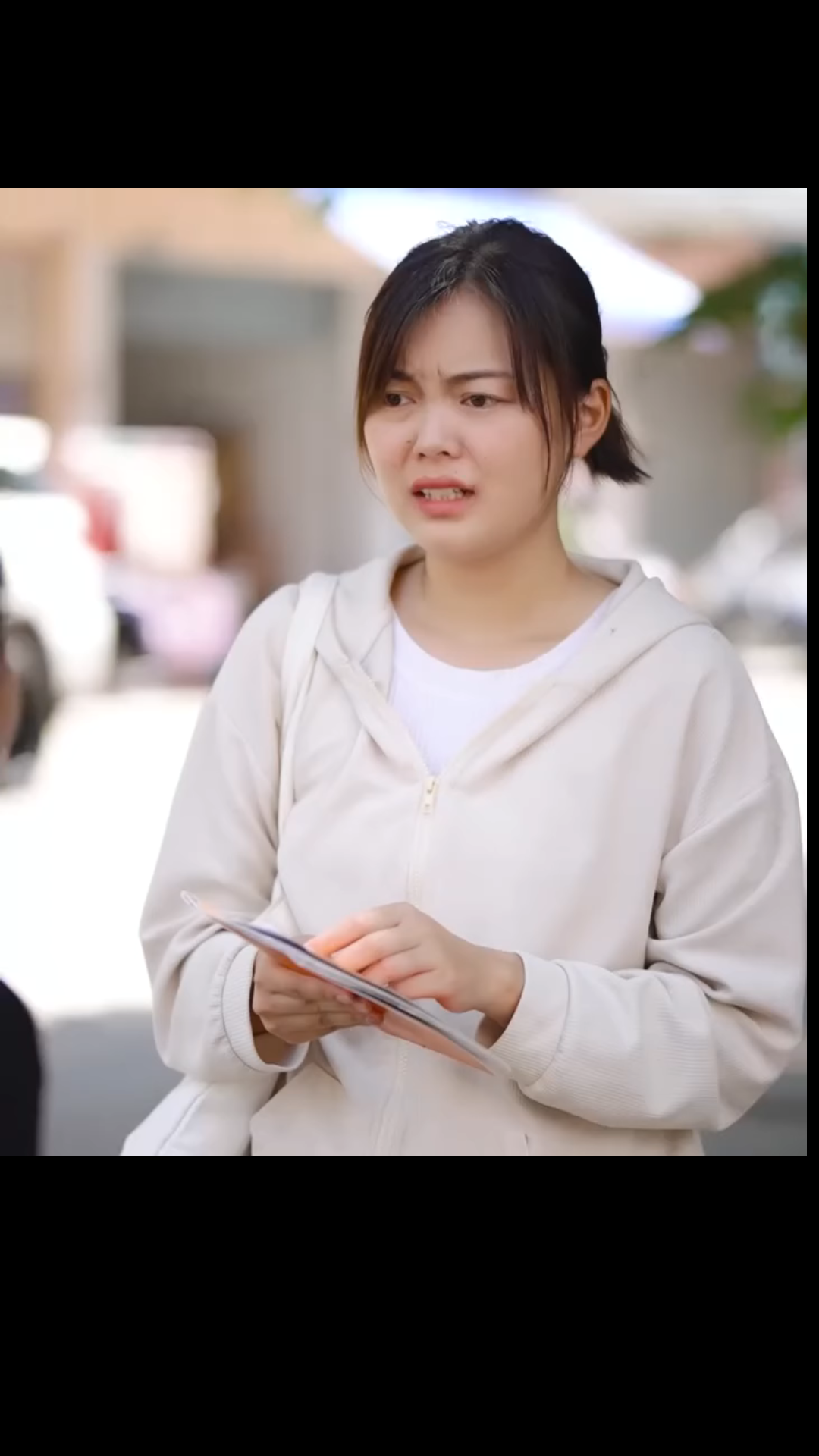 N2001363 สาวให เง นไปซ อของ แต กล บเอาไปให เขาหลอก part 2