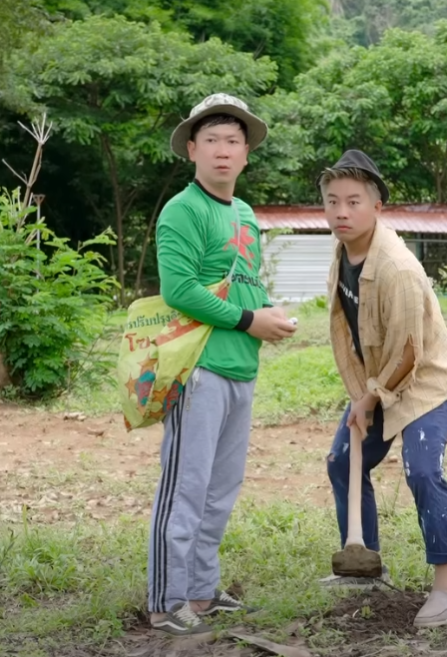 N2801566 เพ อนร กห กม หาเร องไม เว นว part 2