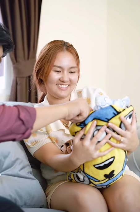 N0601575 การแสดงของแม วต สองหน #มายป ณย ปานวาด #น กแสดง #น กแสดงหน งส part 2