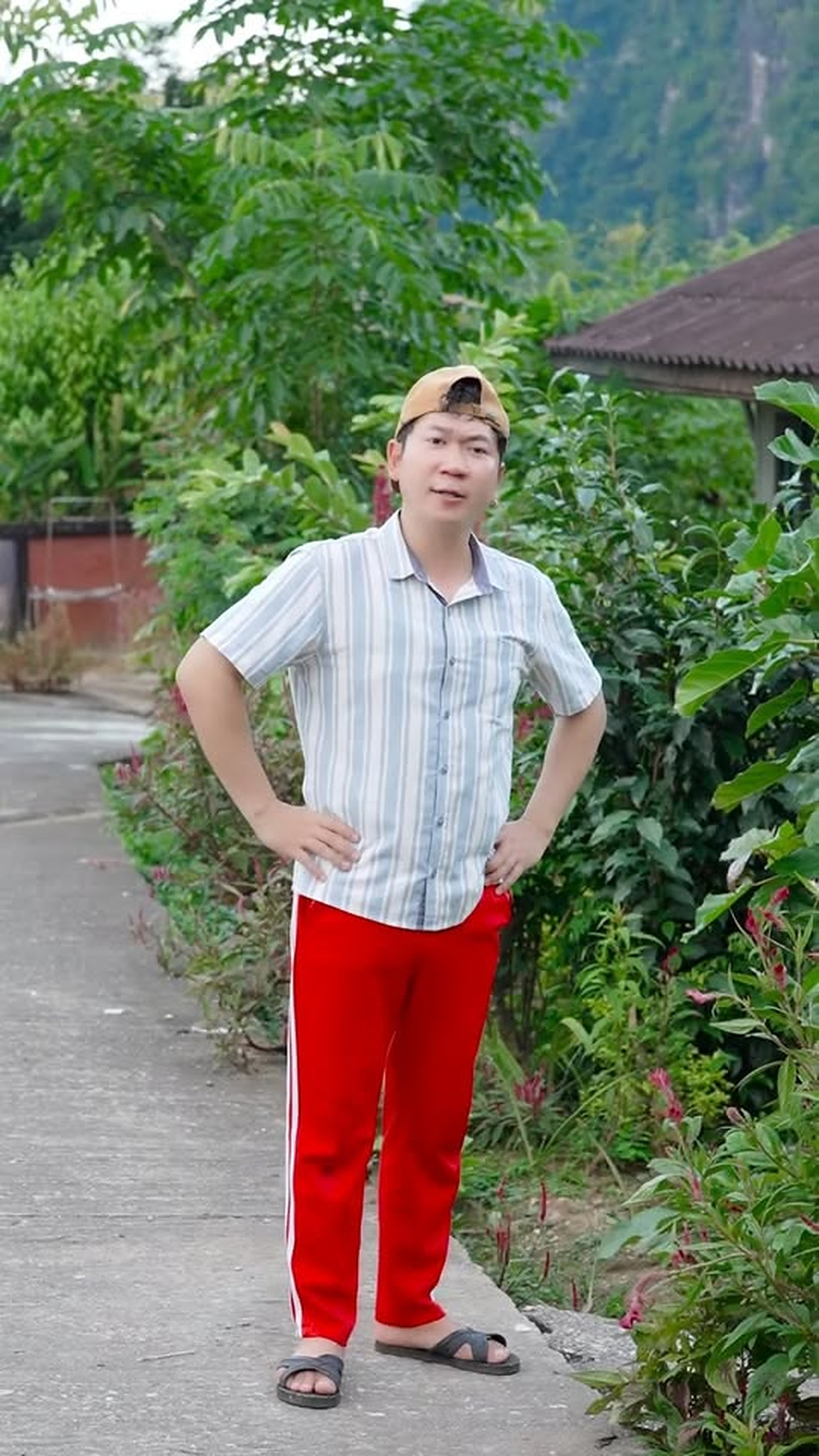 N1003711 ตส าห ลงท นขอทานมาได แต โดนเล เหล ยมเพ อนบ าน part 2